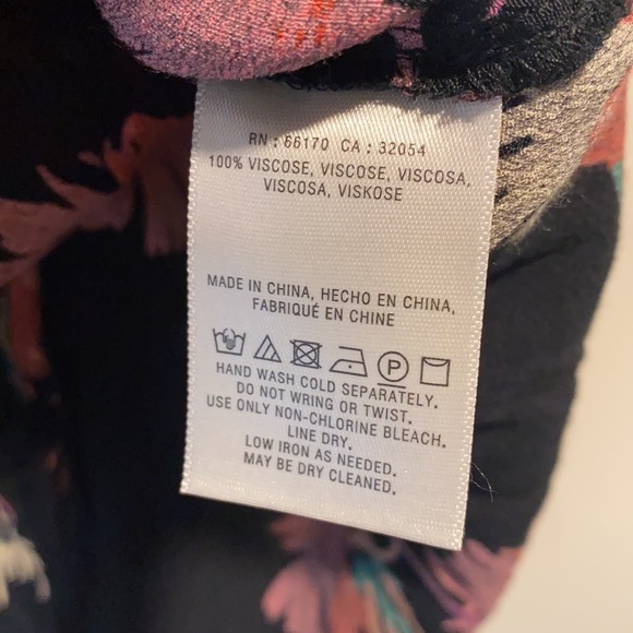 Floral flowy blouse - Picture 5 of 5